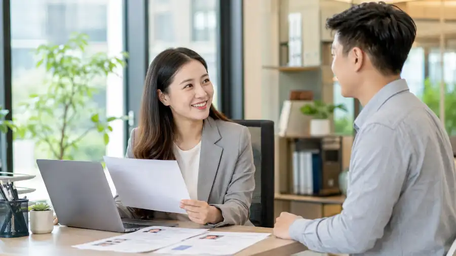 AI agent HR: tự động hóa tuyển dụng và onboarding 1 AI agent HR — sàng lọc hồ sơ và onboarding nhân sự tự động