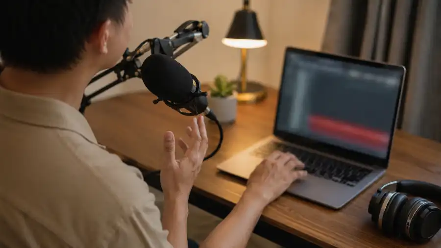 affiliate marketing AI Việt - lồng tiếng AI cho video review